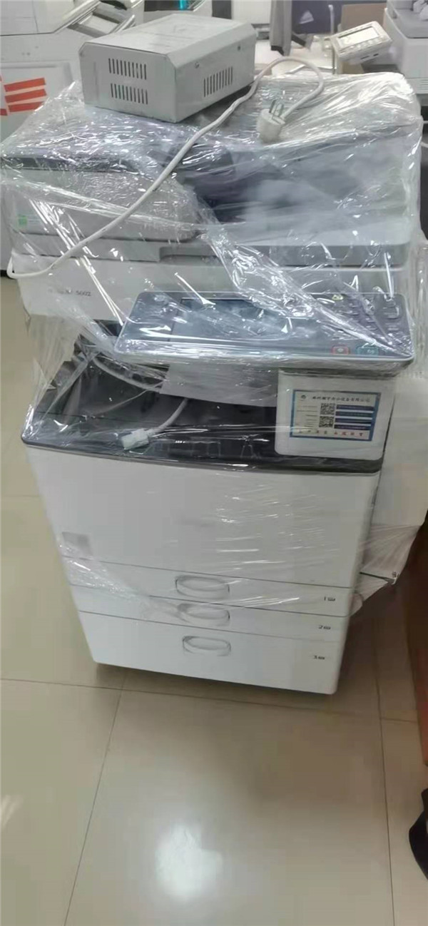 校园图文店施乐复印机租赁设备已经就绪